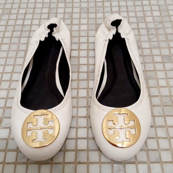 Tory Burch Shoes - Tory Burch White Reva Flats🌟HP🌟7